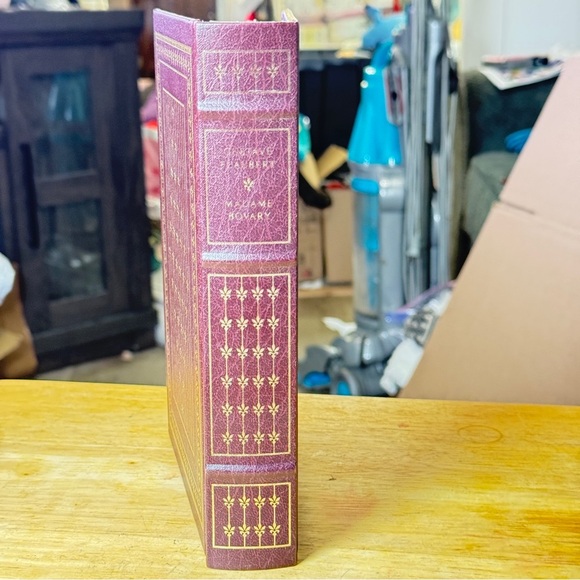 Madame Bovary Book - Picture 13 of 13